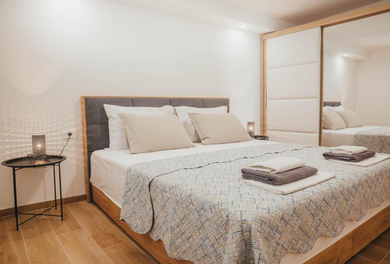 Apartments Nina Brist Zewnętrze zdjęcie