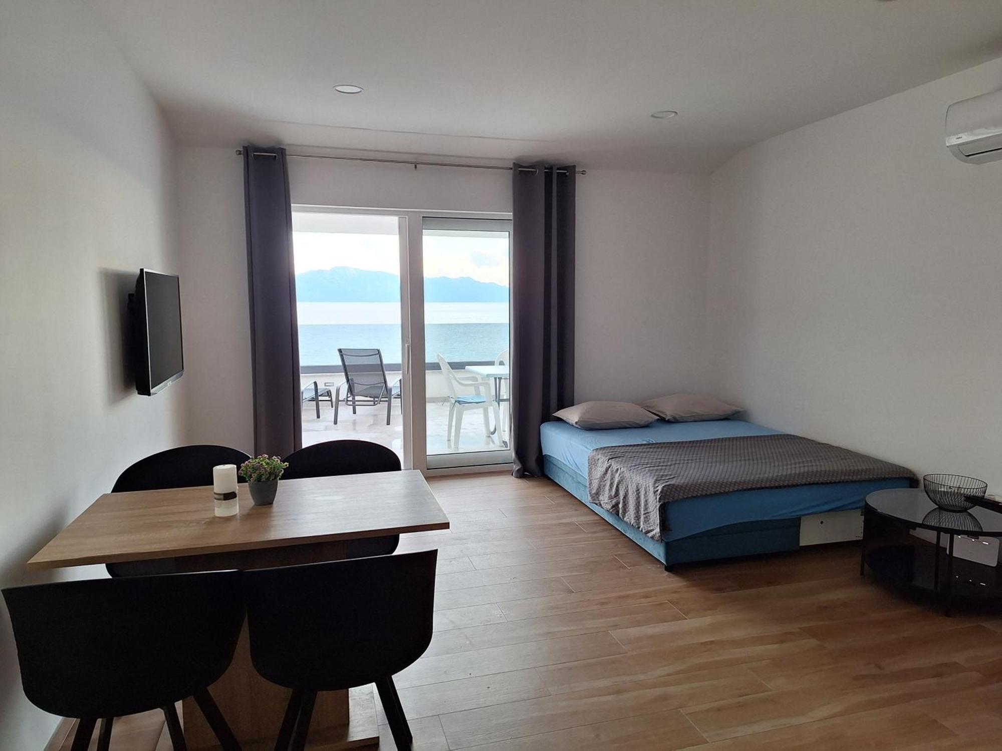 Apartments Nina Brist Zewnętrze zdjęcie